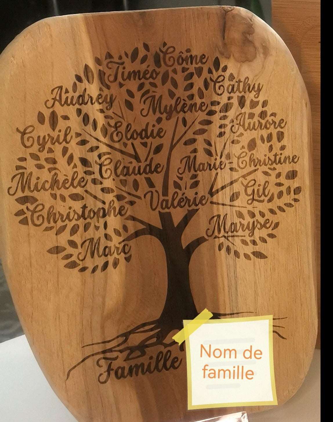 mon objet personnalisé : arbre de généalogique en bois de teck gravé cadeau pour toute la famille