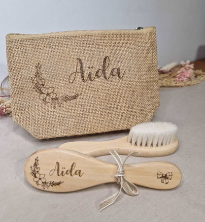 Cadeau de naissance personnalisé : trousse de toilette, brosse douce et peigne en bois - Mon Objet Personnalisé