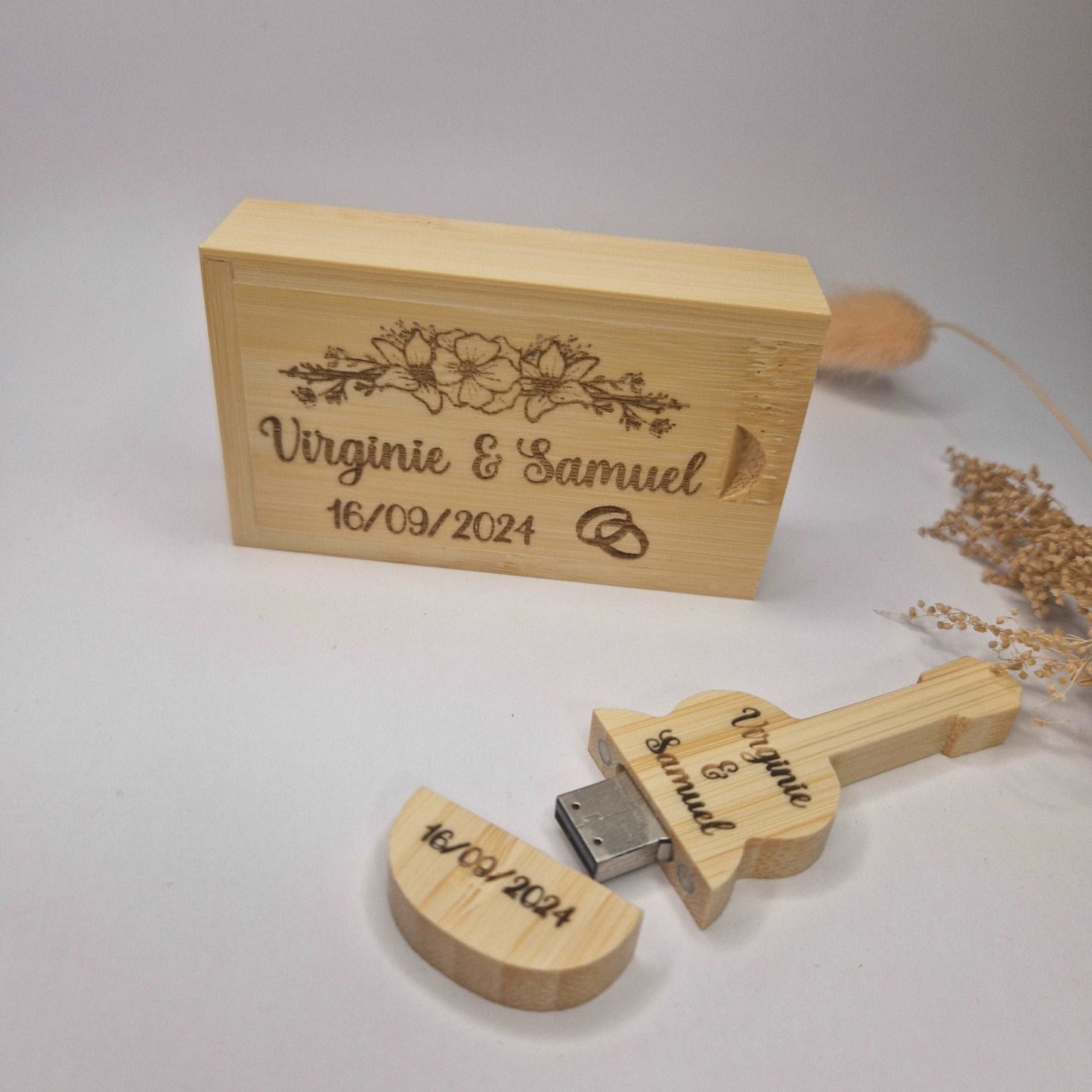 Coffret clé USB 32 GO guitare personnalisé en bois