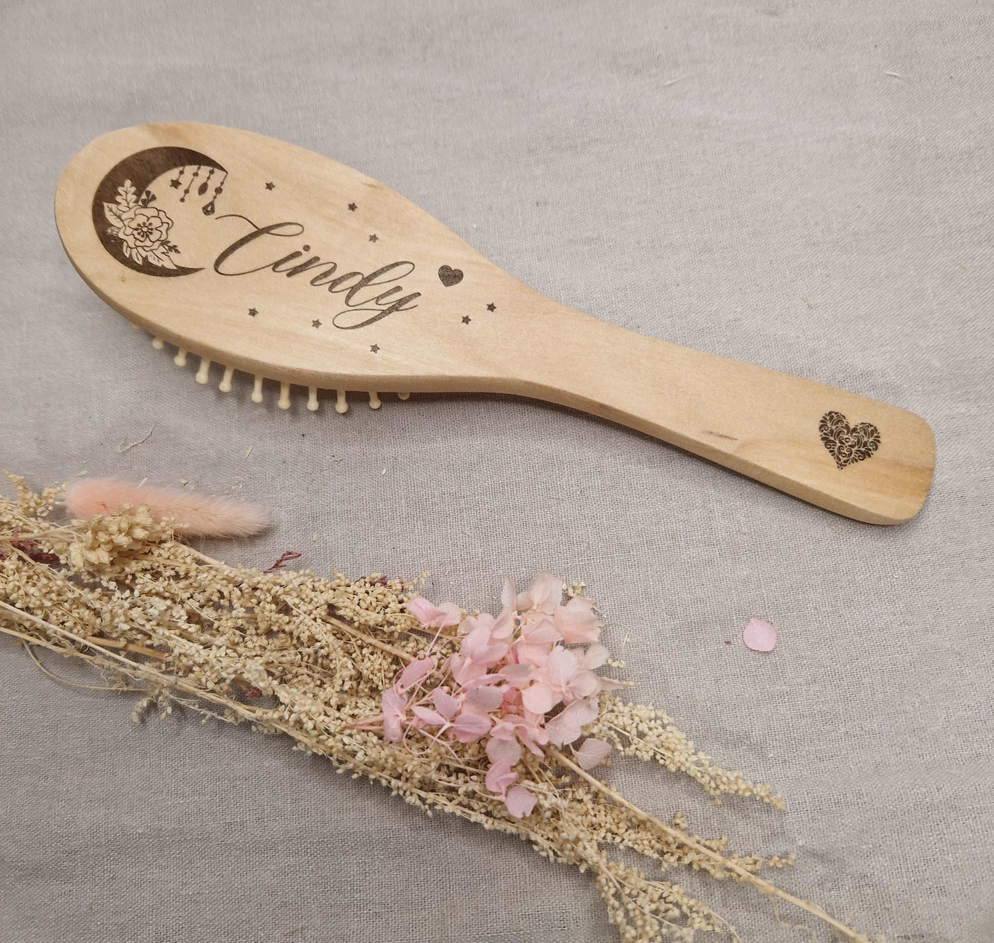 Brosse à cheveux femme en bois personnalisable prénom gravé - Mon Objet Personnalisé