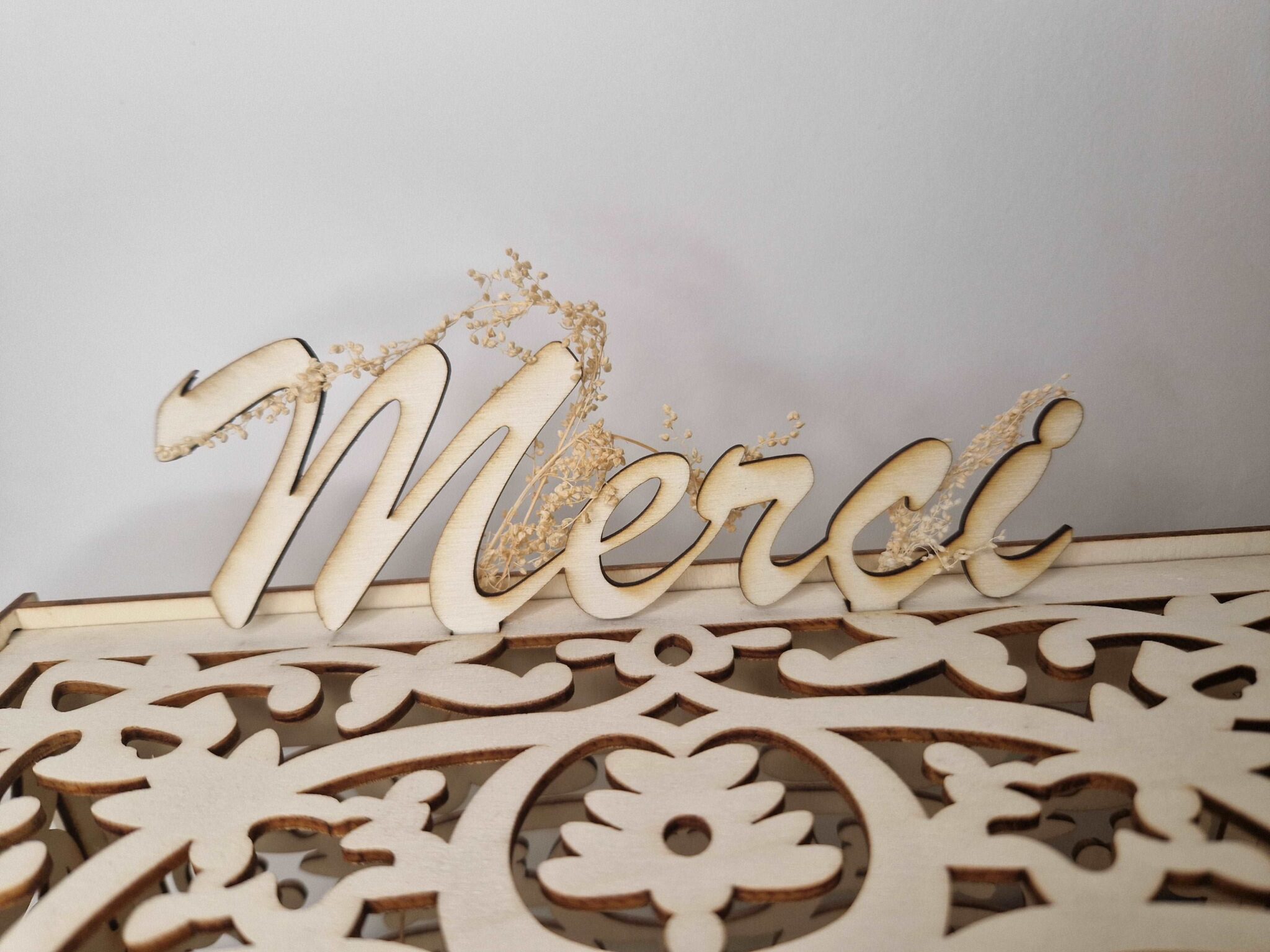 urne boite à cartes de mariage en bois gravé personnalise prénoms mariés cadeau de mariage mon objet perso