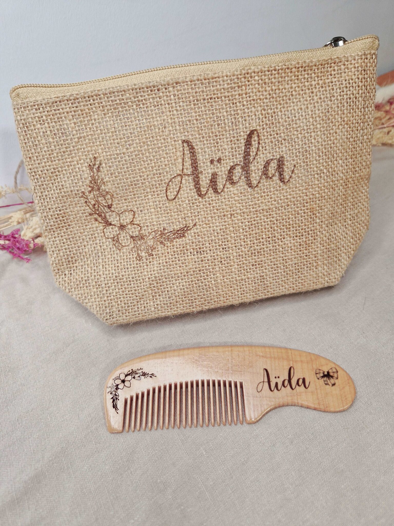 trousse pochette en toile de jute personnalise prénom mon objet perso