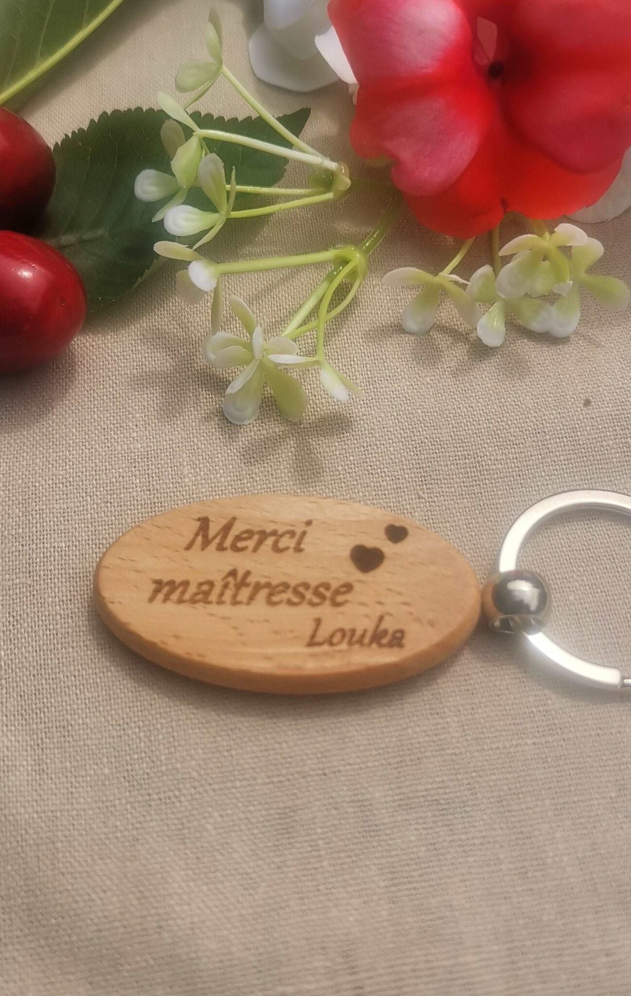 porte clé en bois personnalise cadeau mon objet perso