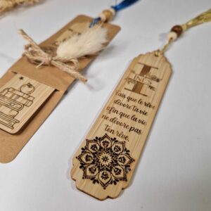marque page programme en bois personnalise prenom cadeau mon objet perso
