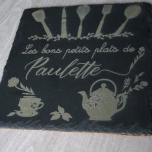 dessous de plat en ardoise prenom grave carre personnalise mon objet perso