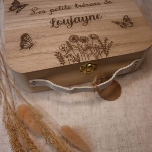 valise en bois gravé personnalise prenom bébé cadeau de naissance mon objet perso