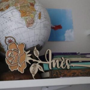 fleur en bois decoupee personnalisee prenom cadeau femme mon objet perso