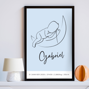 Affiche tableau cadre poster minimaliste personnalisée prénom de bébé, dessin au trait, décoration chambre enfant, cadeau de naissance garçon bébé sur une lune dessiné d'un trait noir fond bleu Gabriel